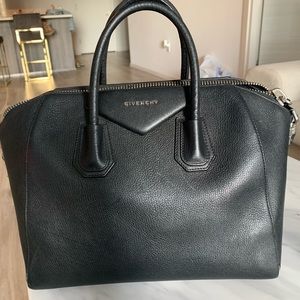 Givenchy Antigona Medium Sugar Sachel Bag